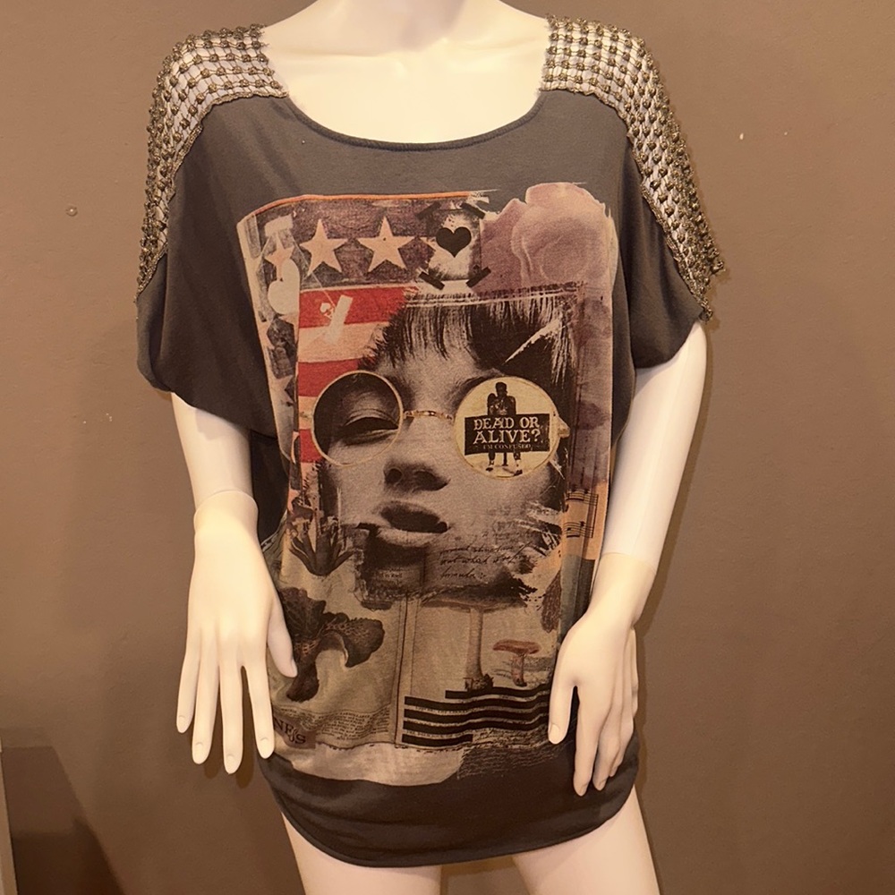 Authentic icon graphic top